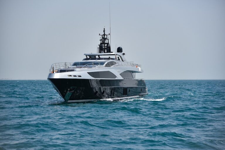 The 37m Yacht GHOST II