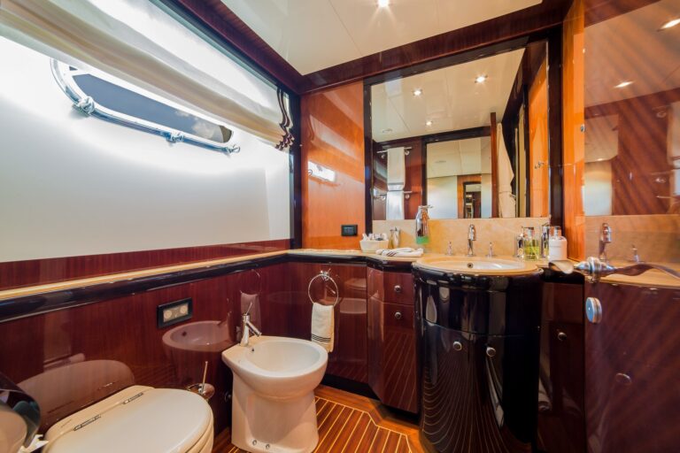 The 37m Yacht HAPPY HOUR