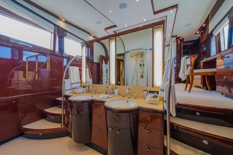 The 37m Yacht HAPPY HOUR