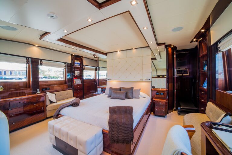 The 37m Yacht HAPPY HOUR