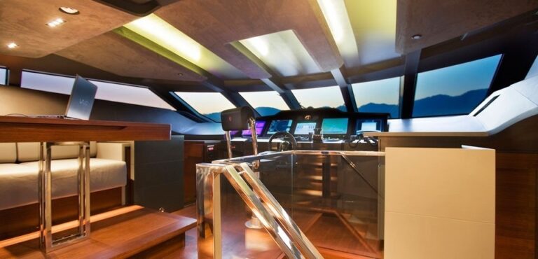 The 37m Yacht LUDY