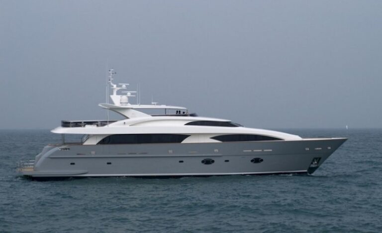 The 37m Yacht MUSES