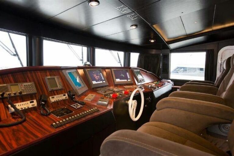The 37m Yacht PHATSARA