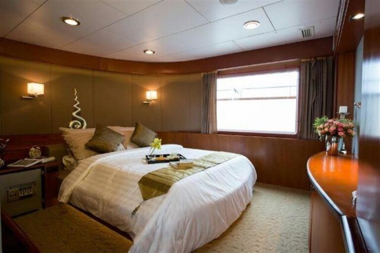 The 37m Yacht PHATSARA