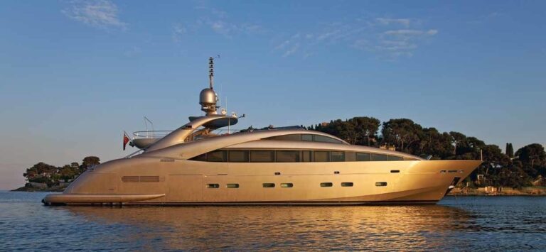 The 37m Yacht SOIREE