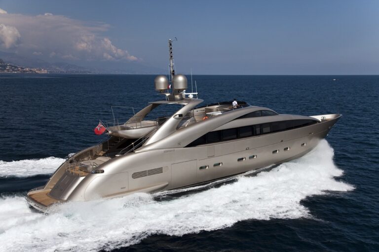 The 37m Yacht SOIREE