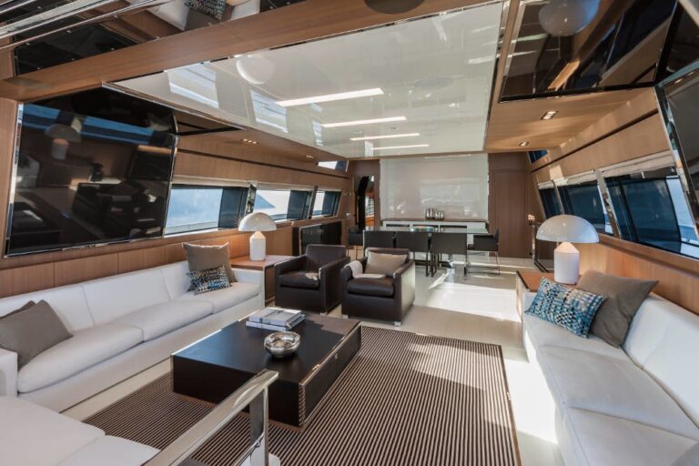 The 37m Yacht SOL