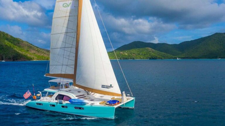 Leopard catamaran GOOD VIBRATIONS - Sailing