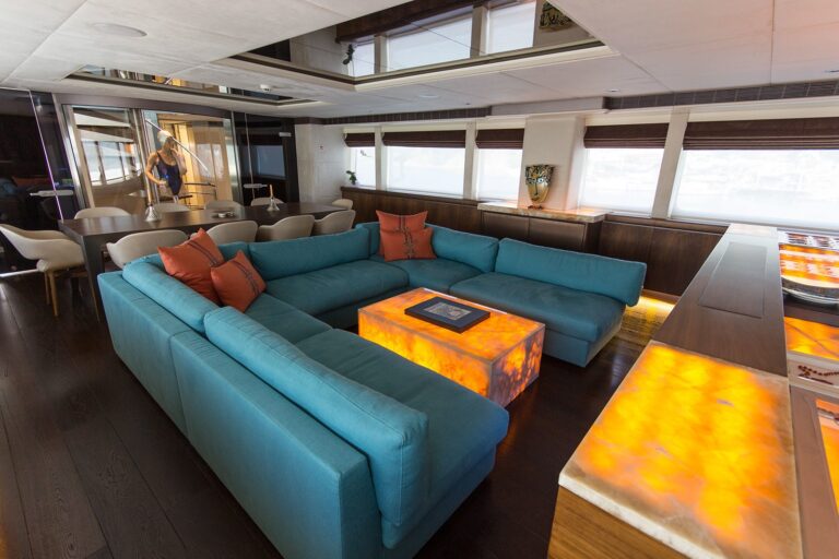 The 38m Yacht ALUMERCIA