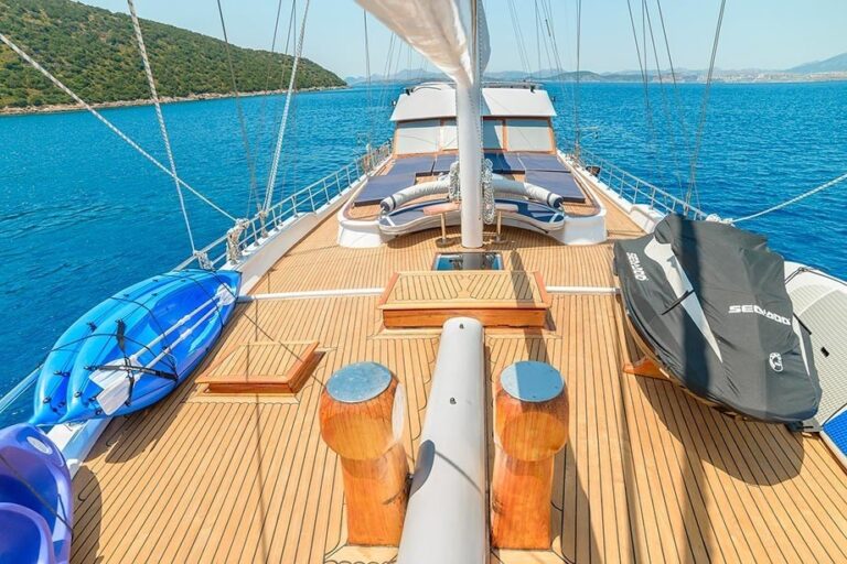 The 38m Yacht BELLAMARE