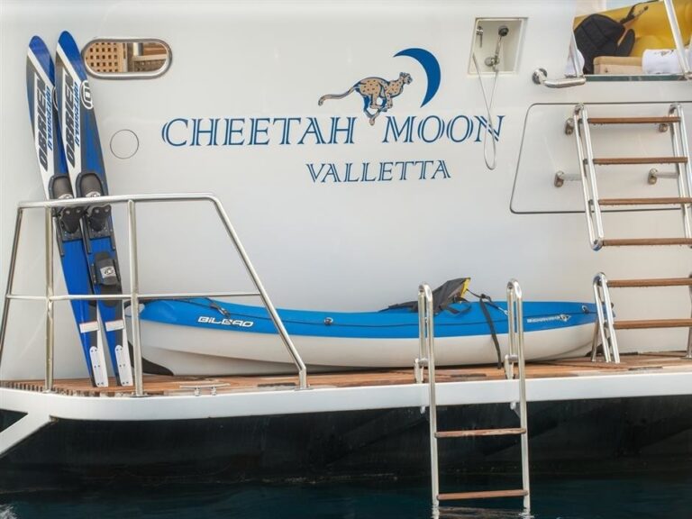 The 38m Yacht CHEETAH MOON