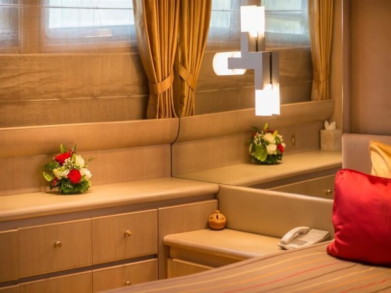 The 38m Yacht CHEETAH MOON