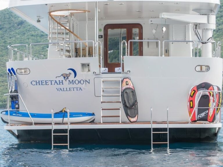 The 38m Yacht CHEETAH MOON