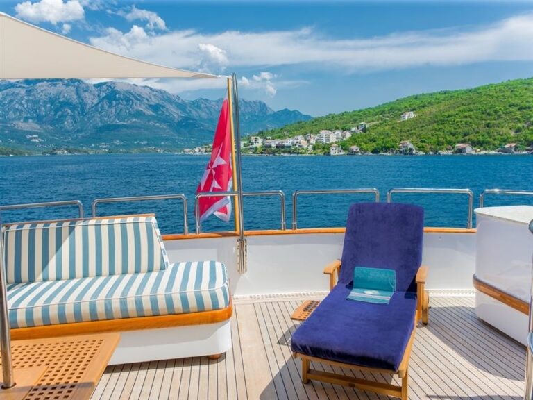 The 38m Yacht CHEETAH MOON