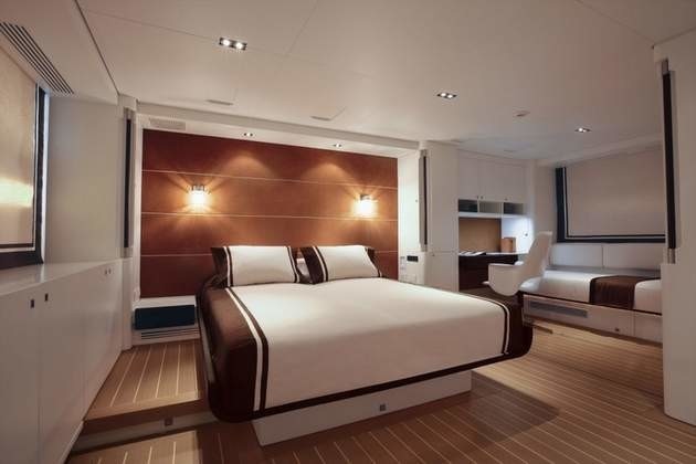 The 38m Yacht DAHLAK