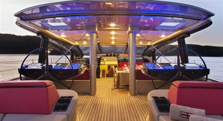 The 38m Yacht ESCAPADE