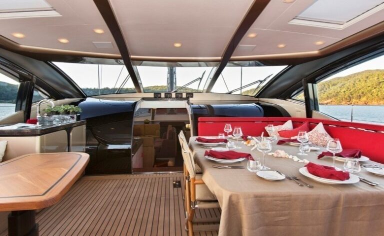 The 38m Yacht ESCAPADE