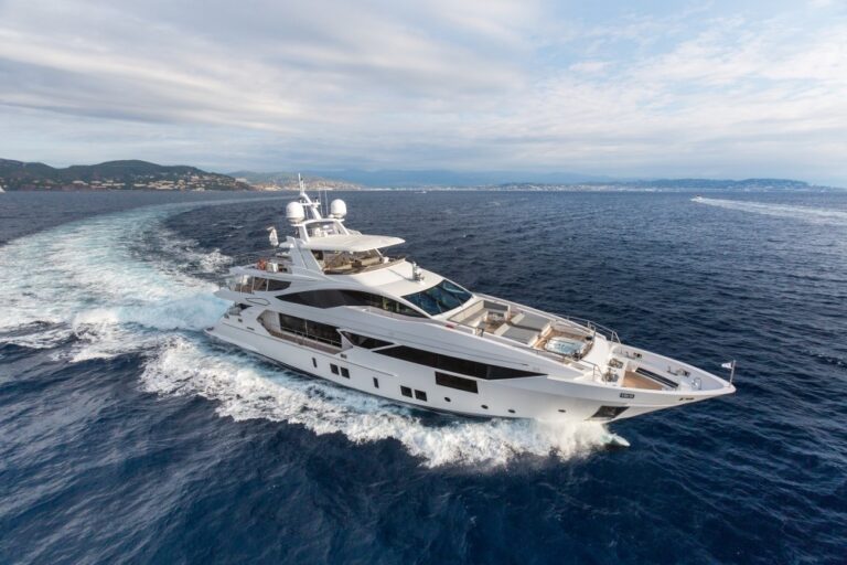 The 38m Yacht IRON MAN