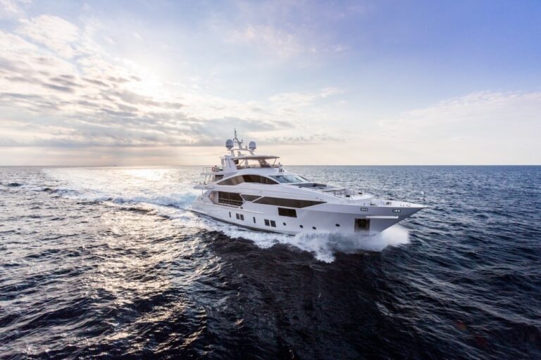The 38m Yacht IRON MAN