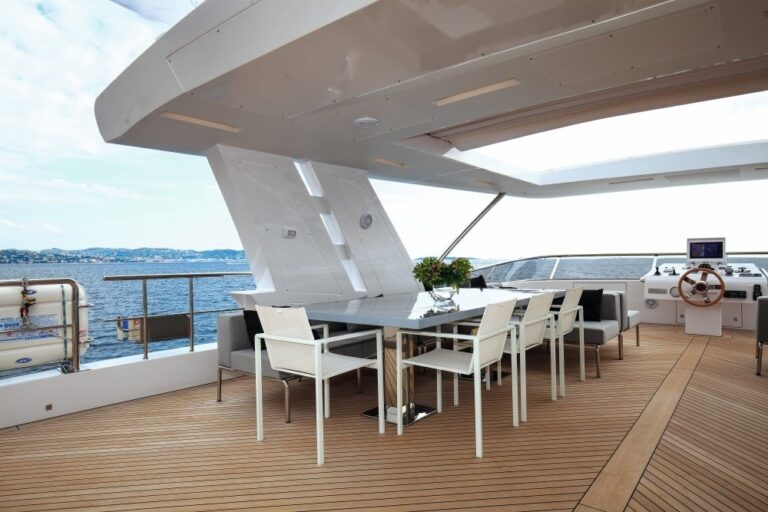 The 38m Yacht IRON MAN