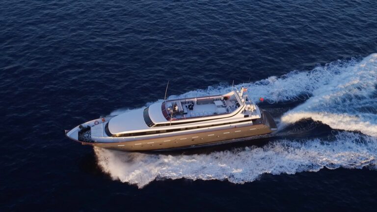 The 38m Yacht OCEAN GLASS