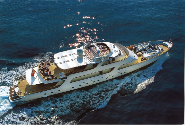 The 38m Yacht SARITA SI