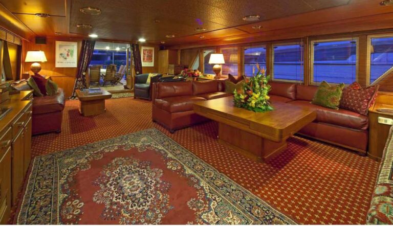 The 38m Yacht SARITA SI