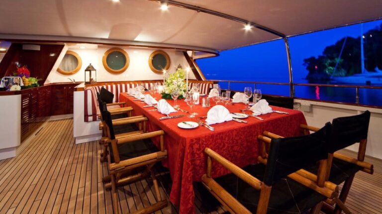 The 38m Yacht SARITA SI