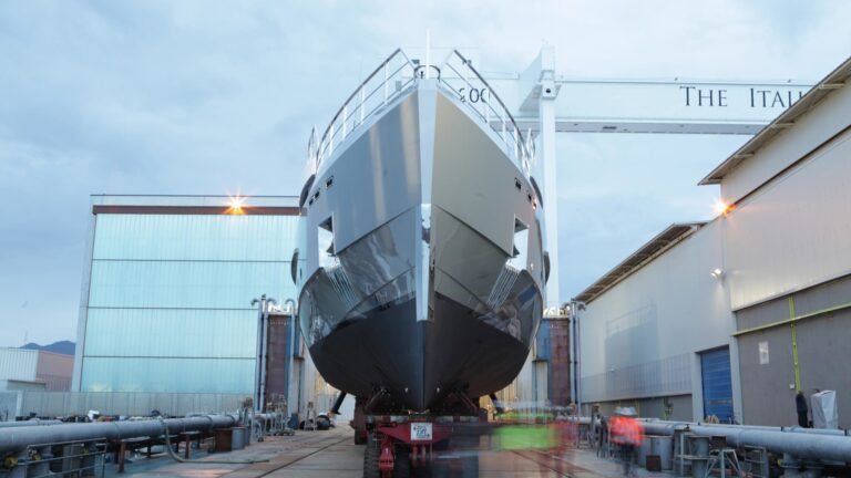 The 38m Yacht TREMENDA