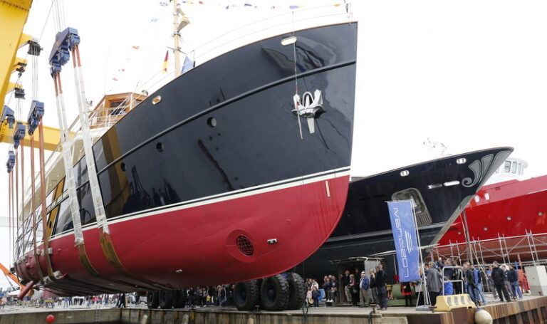 38m classic yacht TARANSAY (FR029) ready to hit the water at Rossinavi in Viareggio