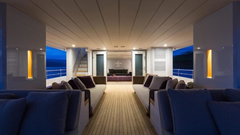 The 39m Yacht ALYSSA