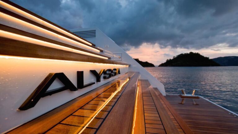 The 39m Yacht ALYSSA