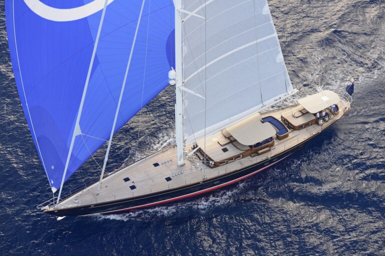 TC127 superyacht