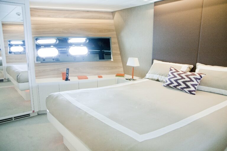The 39m Yacht BEACHOUSE