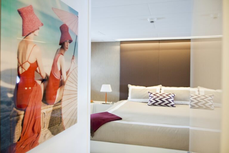 The 39m Yacht BEACHOUSE
