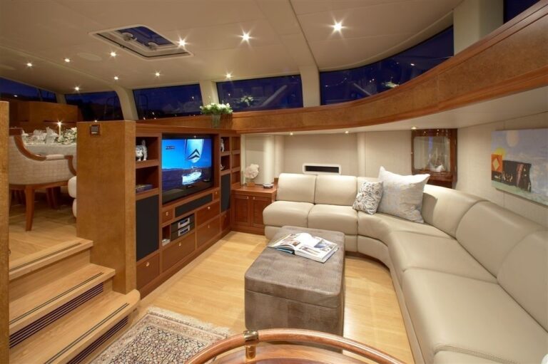 Screening: Yacht CINDERELLA IV's Lower Saloon Captured