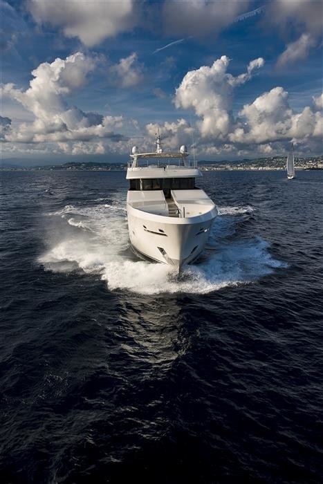 The 39m Yacht DARLINGS