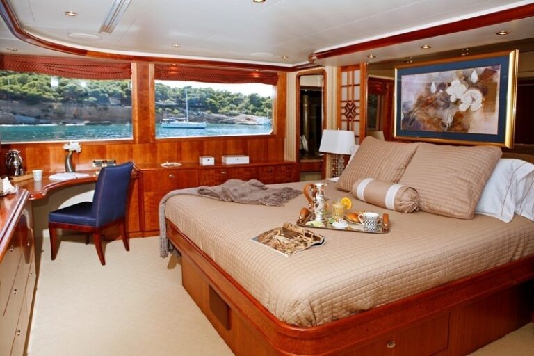 Main Master Cabin On Yacht ENDLESS SUMMER