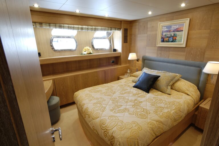 The 39m Yacht GLADIUS