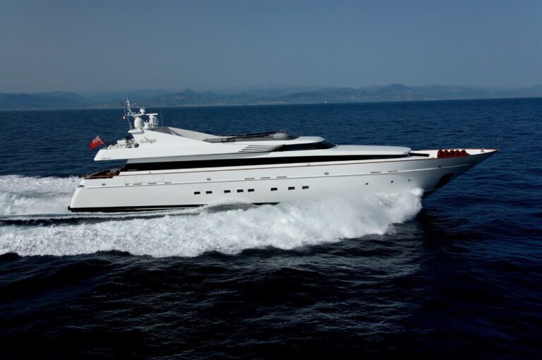 The 39m Yacht GLADIUS