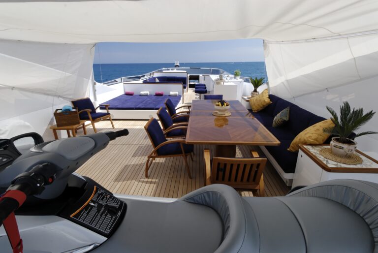 The 39m Yacht GLADIUS