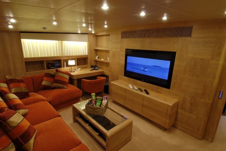The 39m Yacht GLADIUS