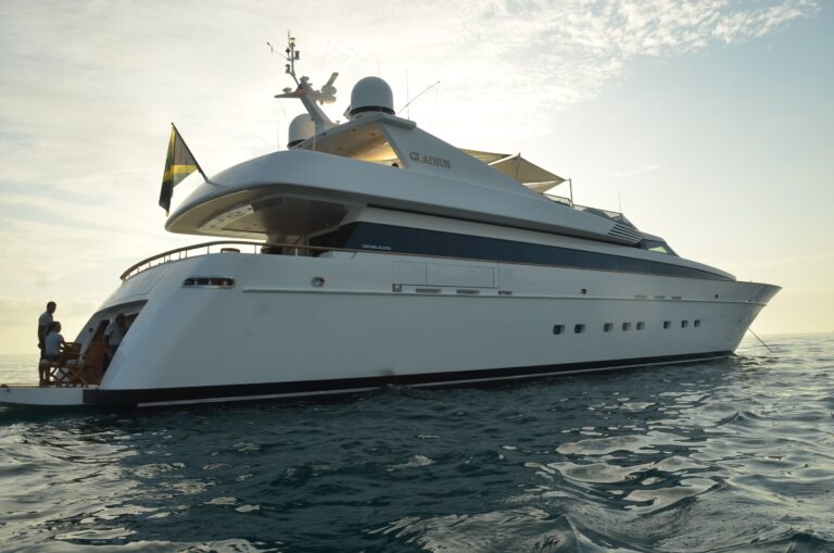 The 39m Yacht GLADIUS