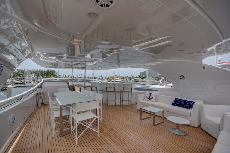 The 39m Yacht HUNTER