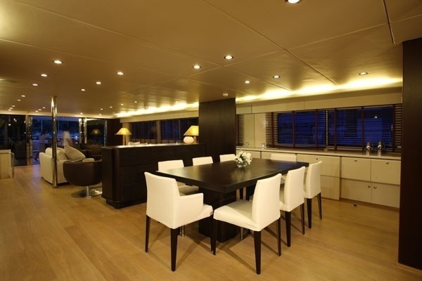 Eating/dining Saloon On Board Yacht LIONSHARE