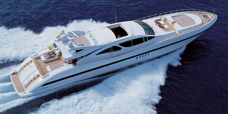 The 39m Yacht MAC TOO