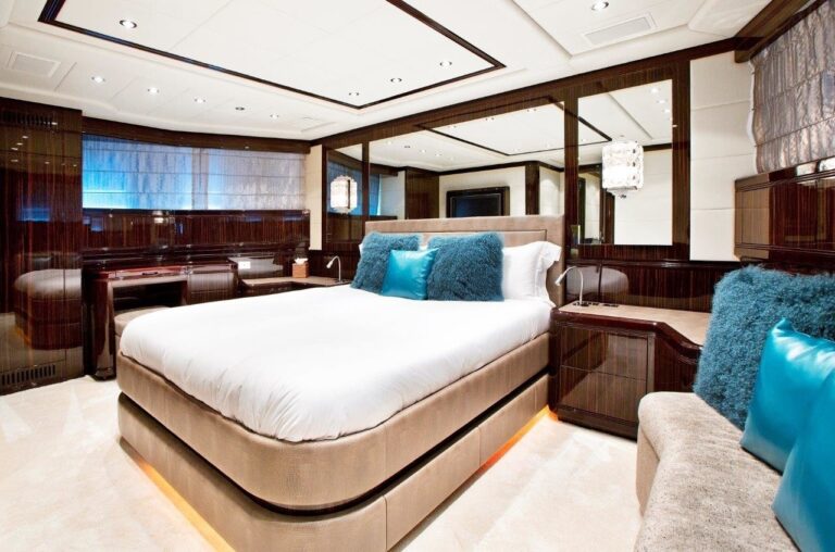 The 39m Yacht MAC TOO