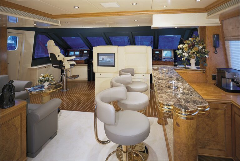 The 39m Yacht RED SAPPHIRE