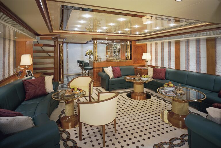 The 39m Yacht RED SAPPHIRE