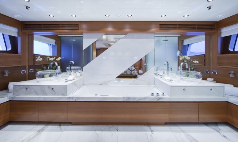 The 39m Yacht REVELRY